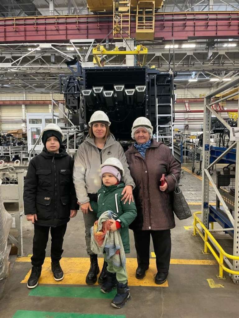 На Ростсельмаш для гостей была организована экскурсия на производство